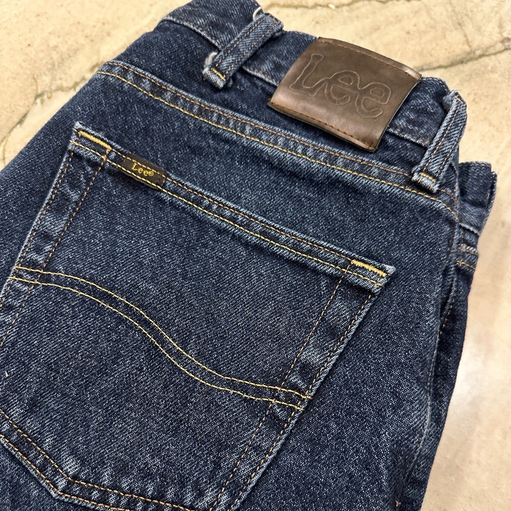 SOLD Vintage Lee jeans 34x30 dark wash